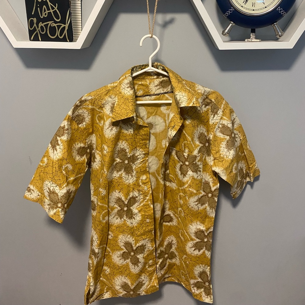 HANDMADE Hawaiian shirt.
